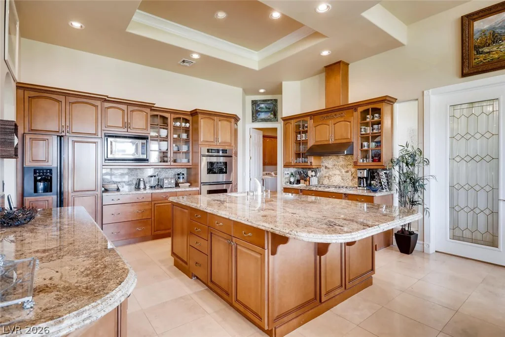 6325 Iron Mountain, Las Vegas, NV 89131