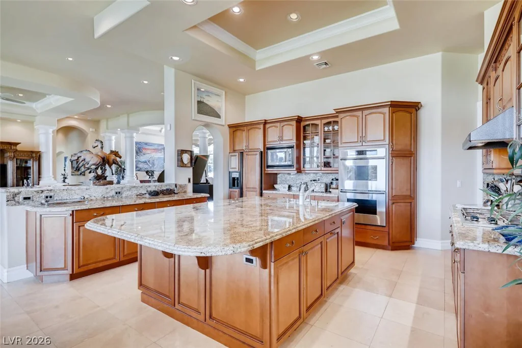 6325 Iron Mountain, Las Vegas, NV 89131