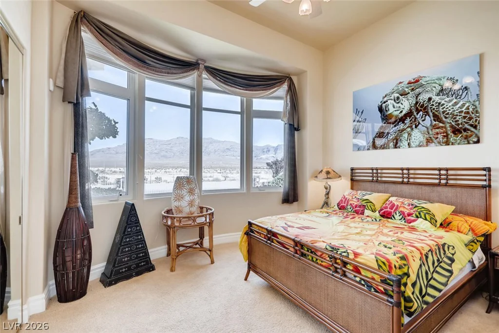 6325 Iron Mountain, Las Vegas, NV 89131
