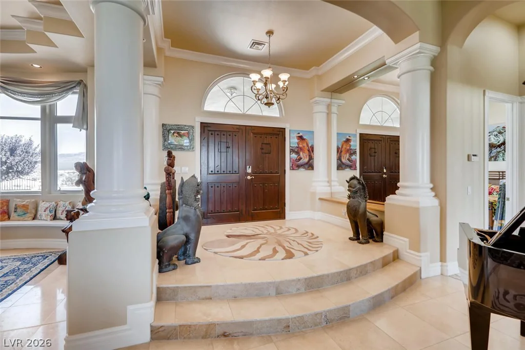 6325 Iron Mountain, Las Vegas, NV 89131