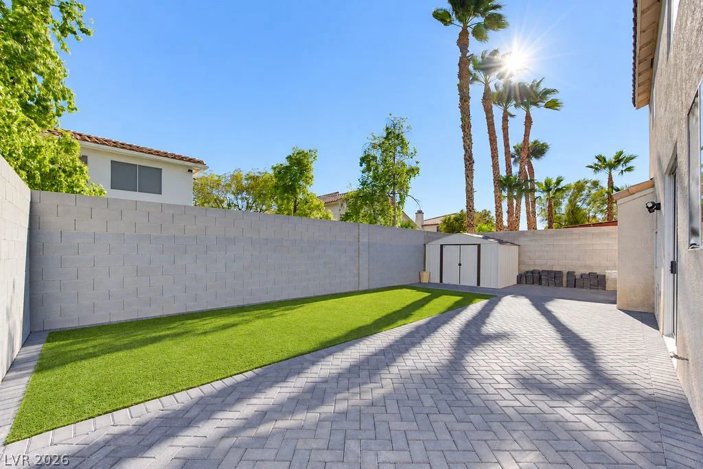 1079 Country Skies, Las Vegas, NV 89123