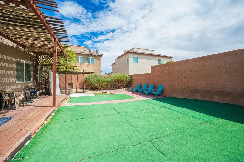 7693 Gallego Plains, Las Vegas, NV 89113
