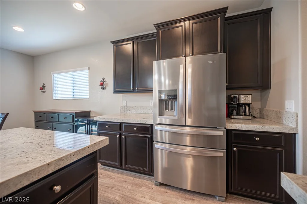 7693 Gallego Plains, Las Vegas, NV 89113