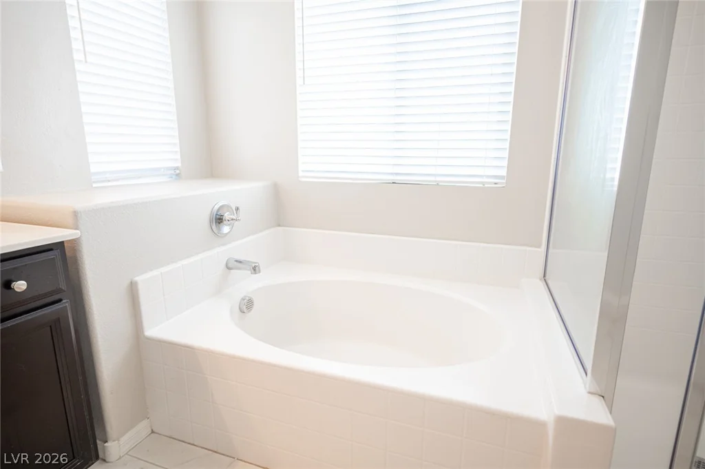 7693 Gallego Plains, Las Vegas, NV 89113