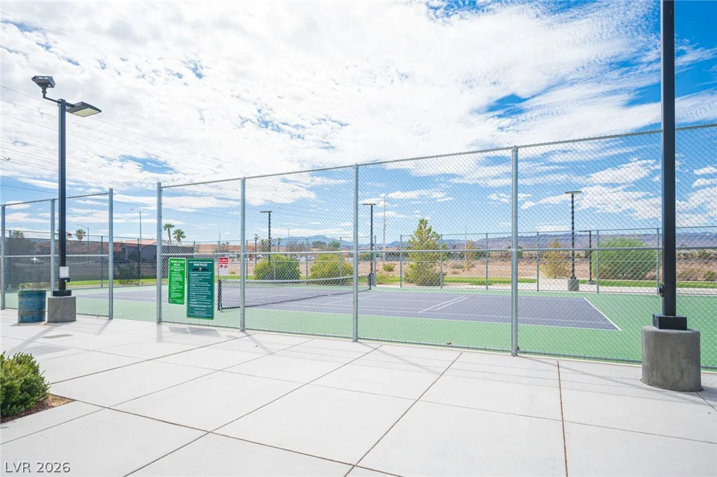 7693 Gallego Plains, Las Vegas, NV 89113