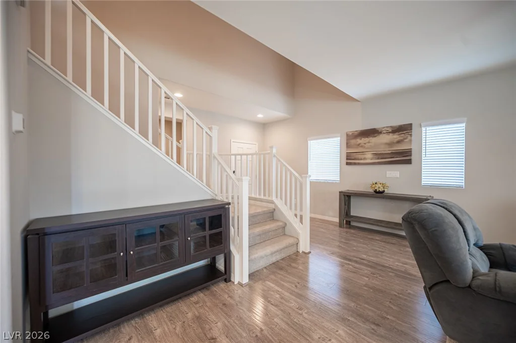 7693 Gallego Plains, Las Vegas, NV 89113