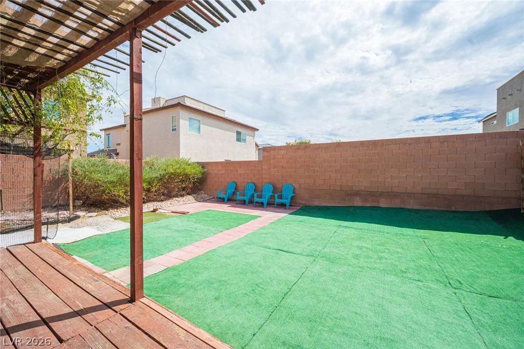 7693 Gallego Plains, Las Vegas, NV 89113