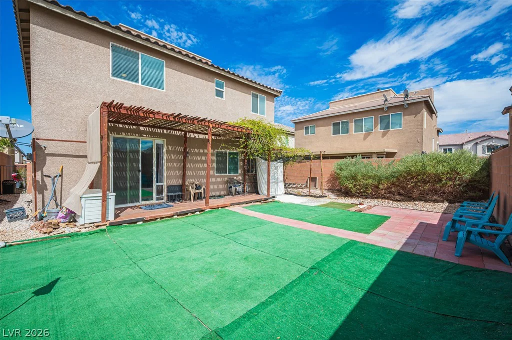 7693 Gallego Plains, Las Vegas, NV 89113