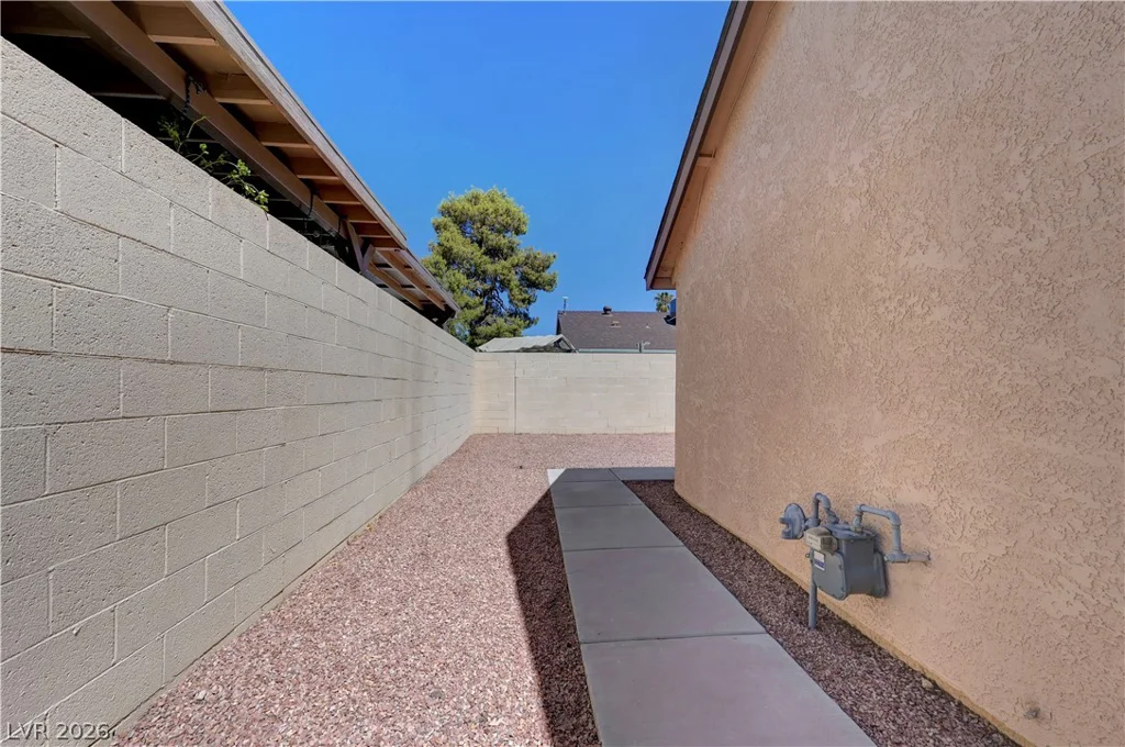 7016 Sylvan Oak, Las Vegas, NV 89147