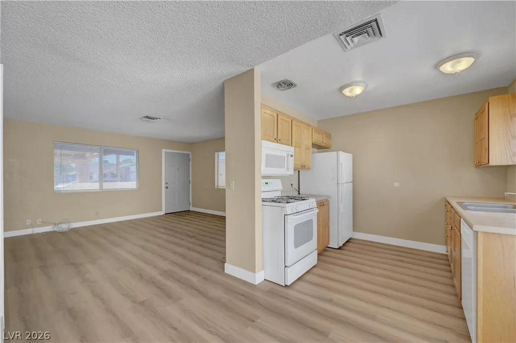7016 Sylvan Oak, Las Vegas, NV 89147