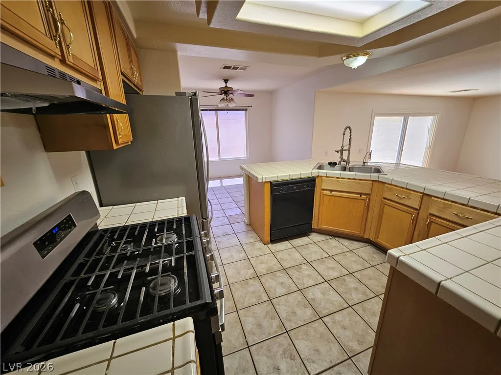 9763 Shadymill Ave, Las Vegas, NV 89148