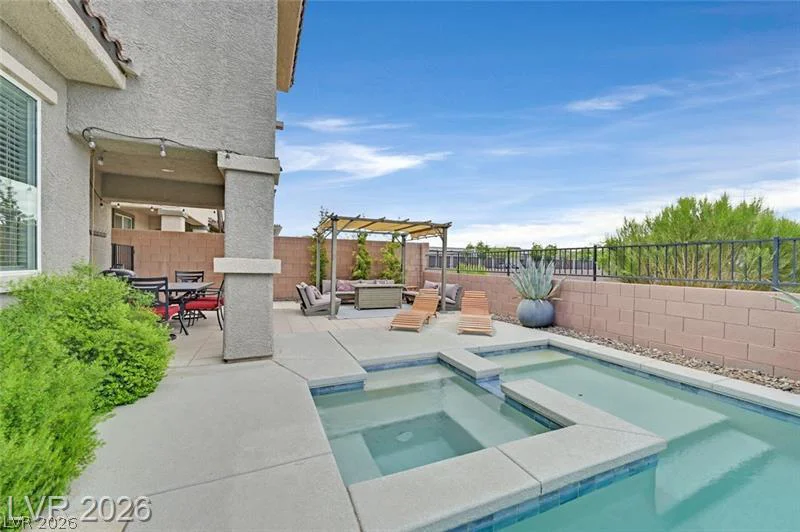 2486 Dragon Fire, Henderson, NV 89052