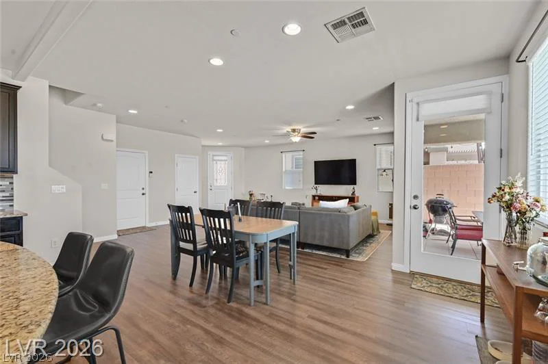 2486 Dragon Fire, Henderson, NV 89052