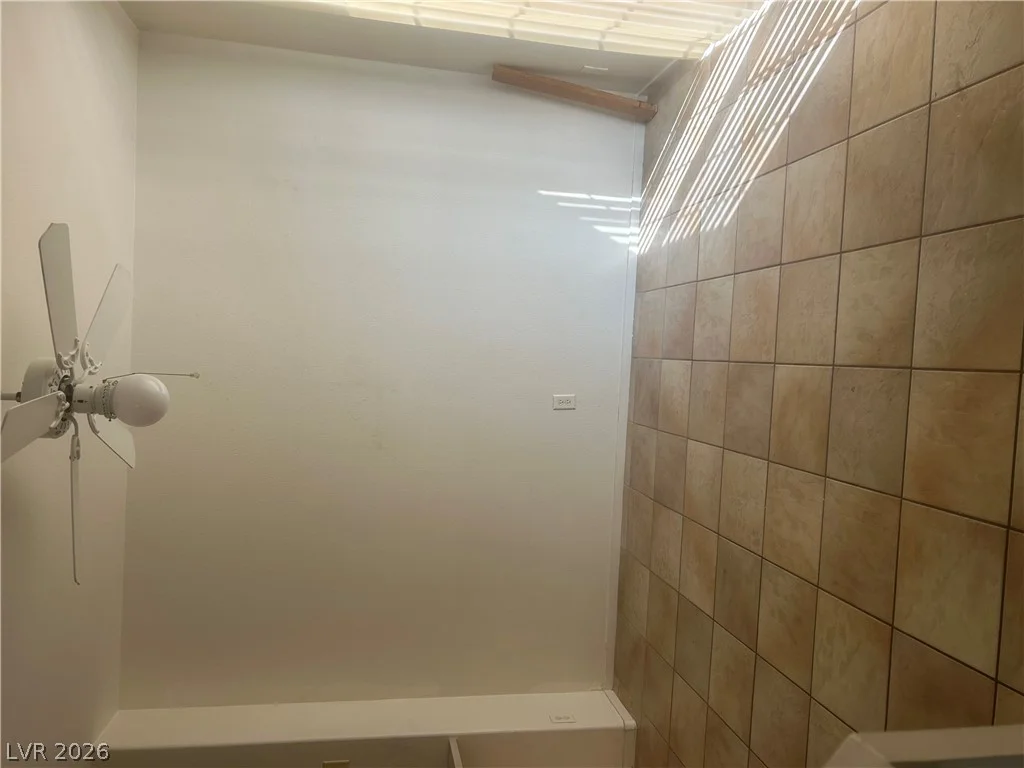 9680 Gunbelt, Las Vegas, NV 89123