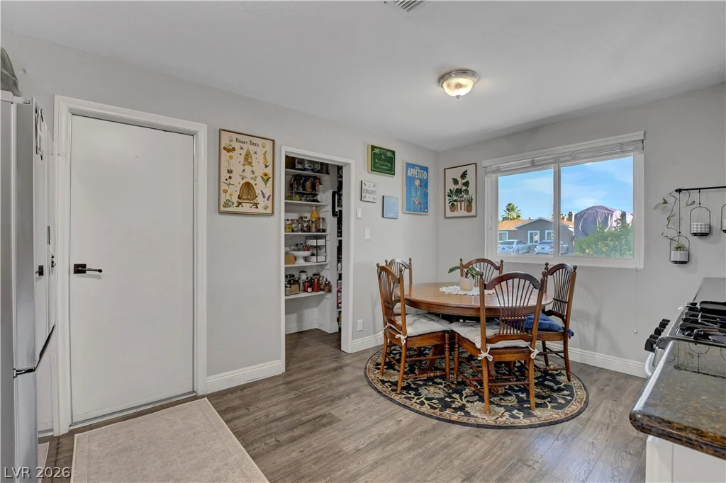 6304 Molino, Las Vegas, NV 89108