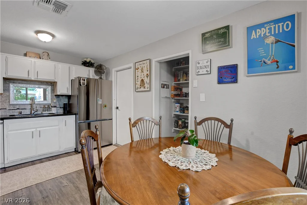 6304 Molino, Las Vegas, NV 89108