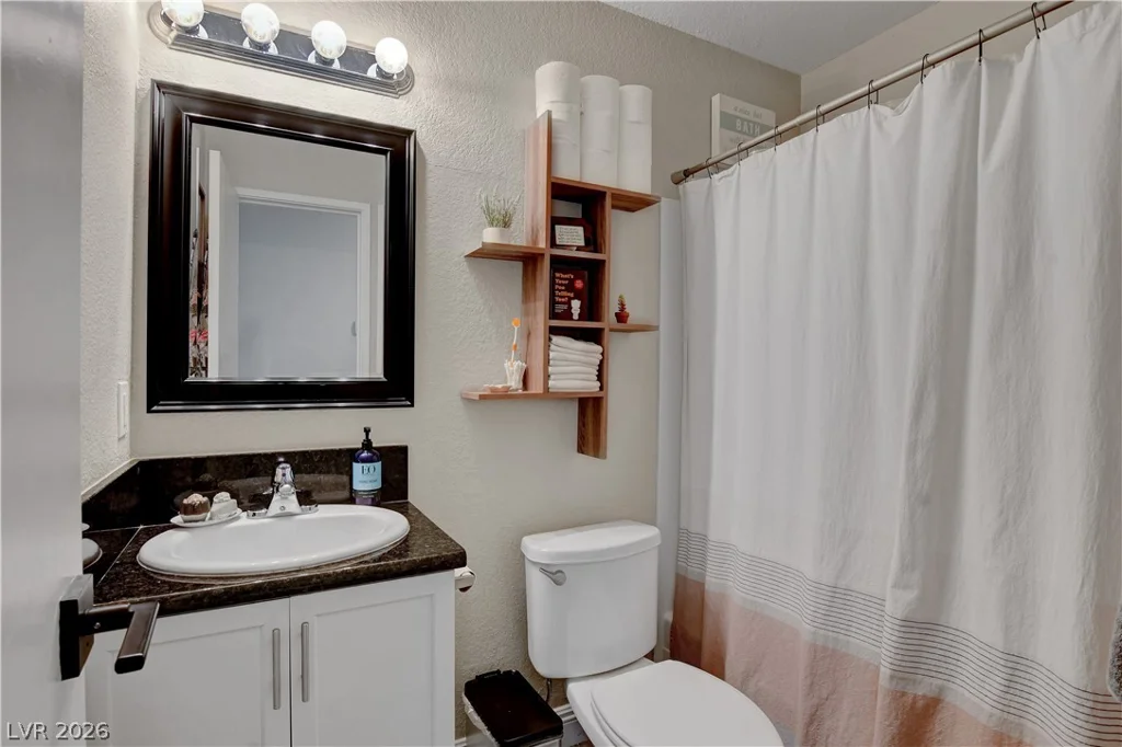 6304 Molino, Las Vegas, NV 89108