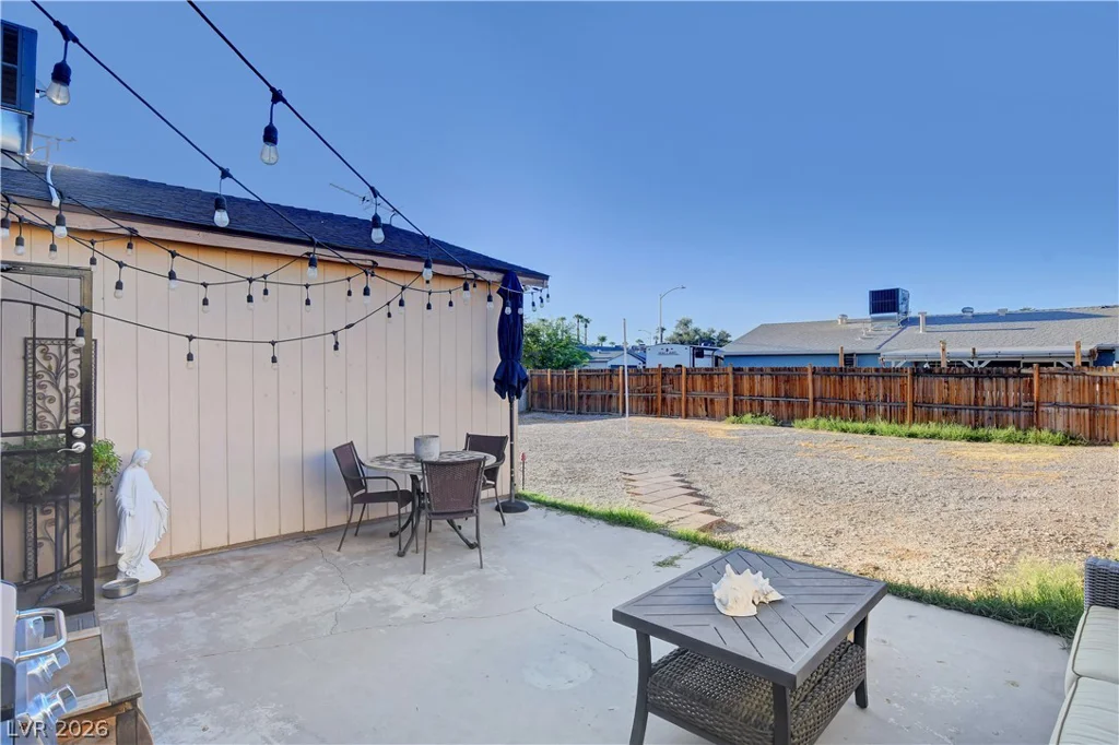 6304 Molino, Las Vegas, NV 89108