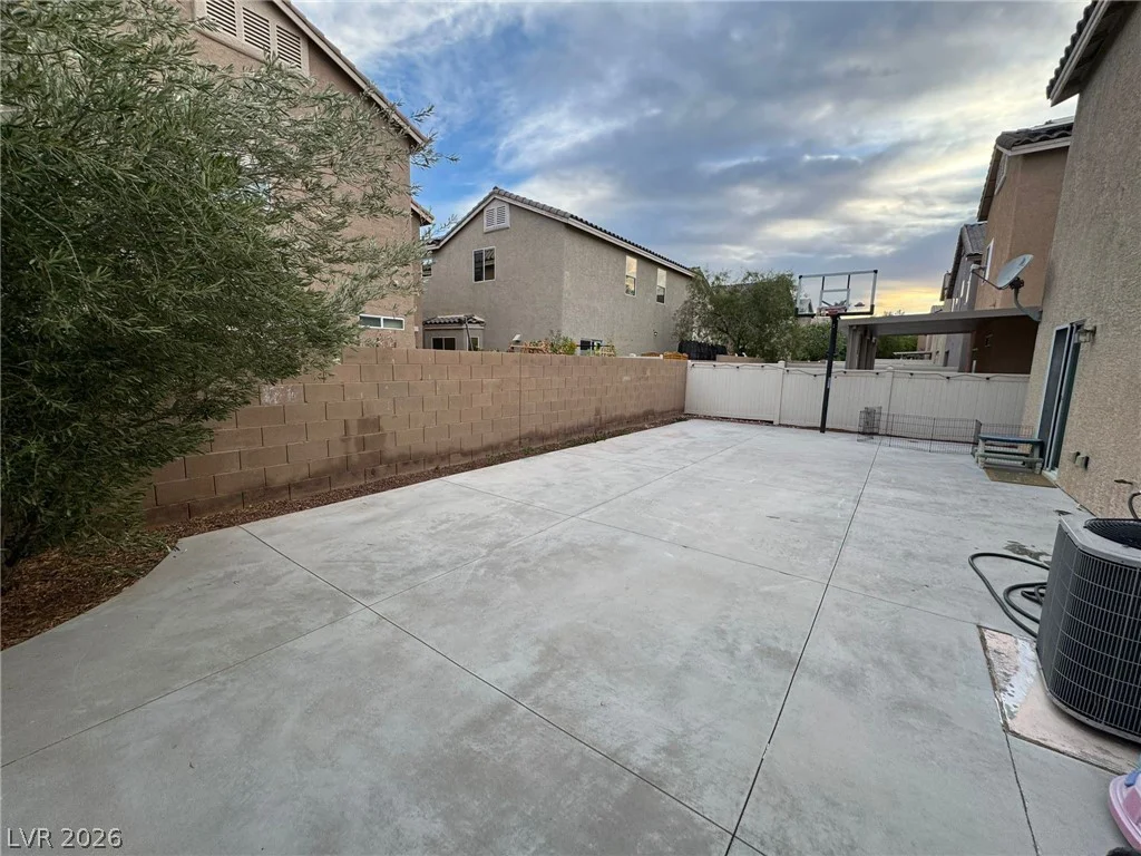 5037 Lower Falls, Las Vegas, NV 89141