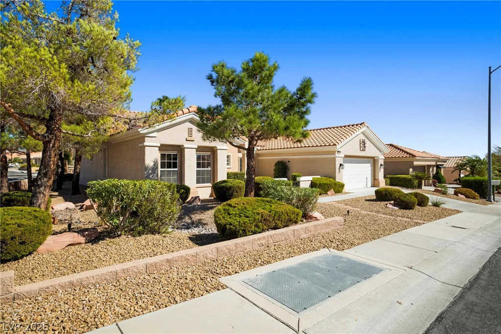 10648 Clarion, Las Vegas, NV 89134
