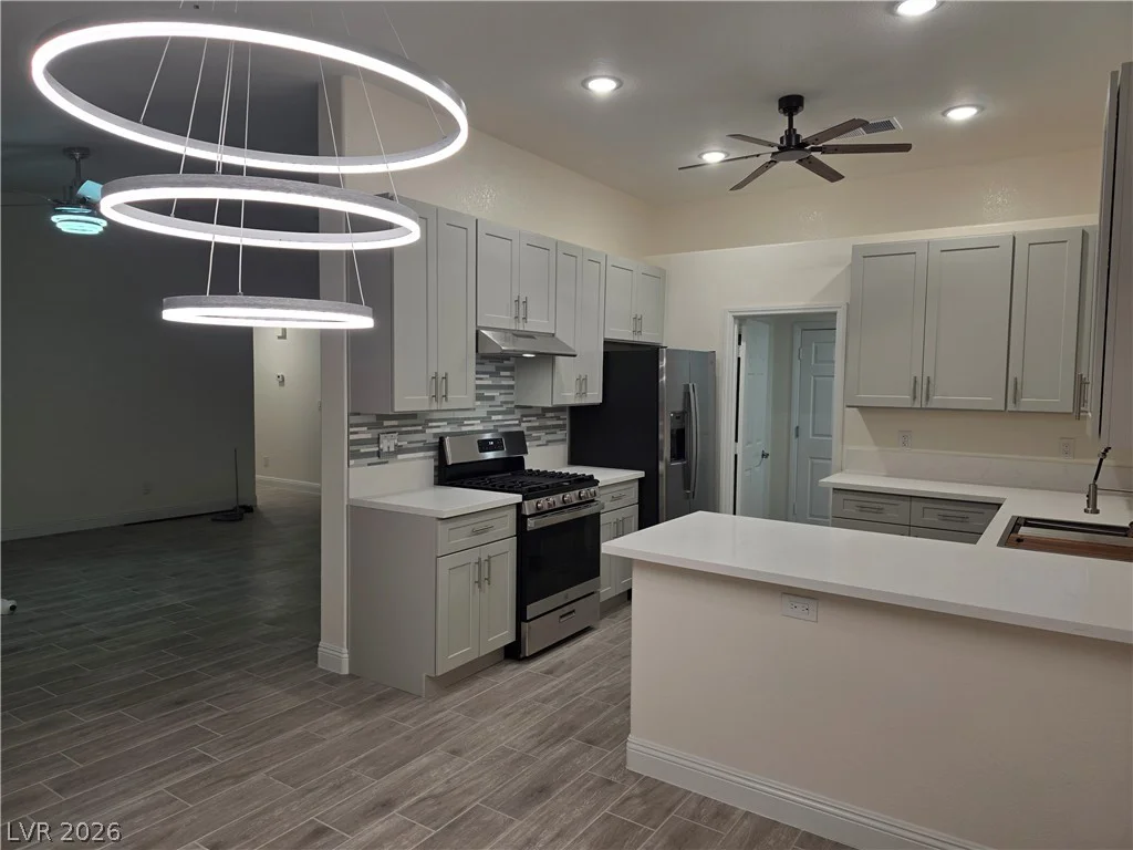 3640 Valley, North Las Vegas, NV 89032