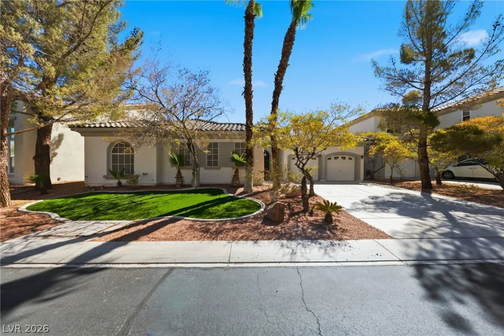 62 Cascade Lake, Las Vegas, NV 89148