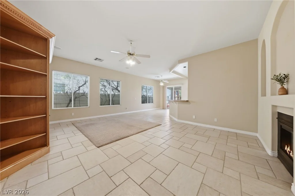 62 Cascade Lake, Las Vegas, NV 89148