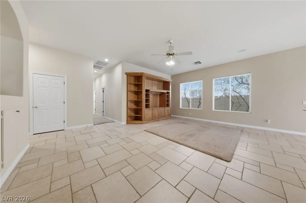 62 Cascade Lake, Las Vegas, NV 89148