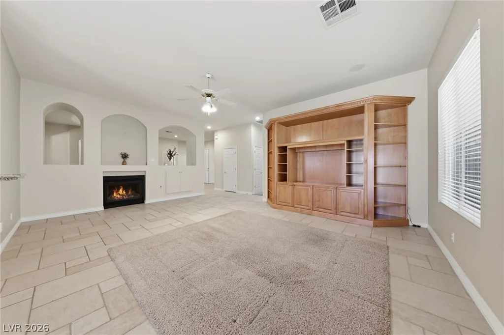 62 Cascade Lake, Las Vegas, NV 89148
