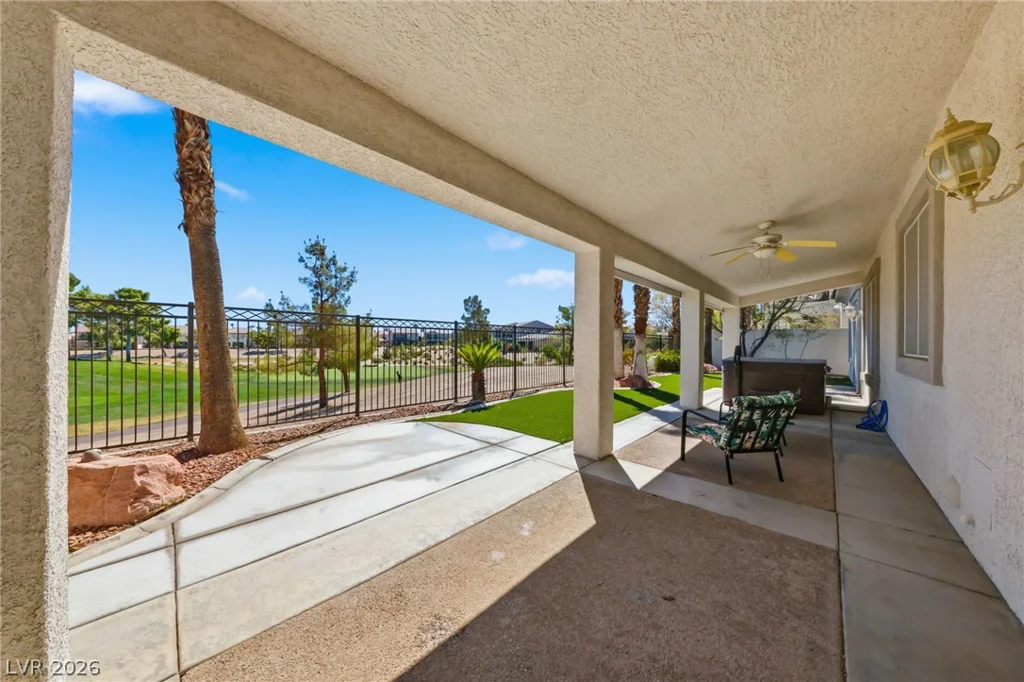 62 Cascade Lake, Las Vegas, NV 89148