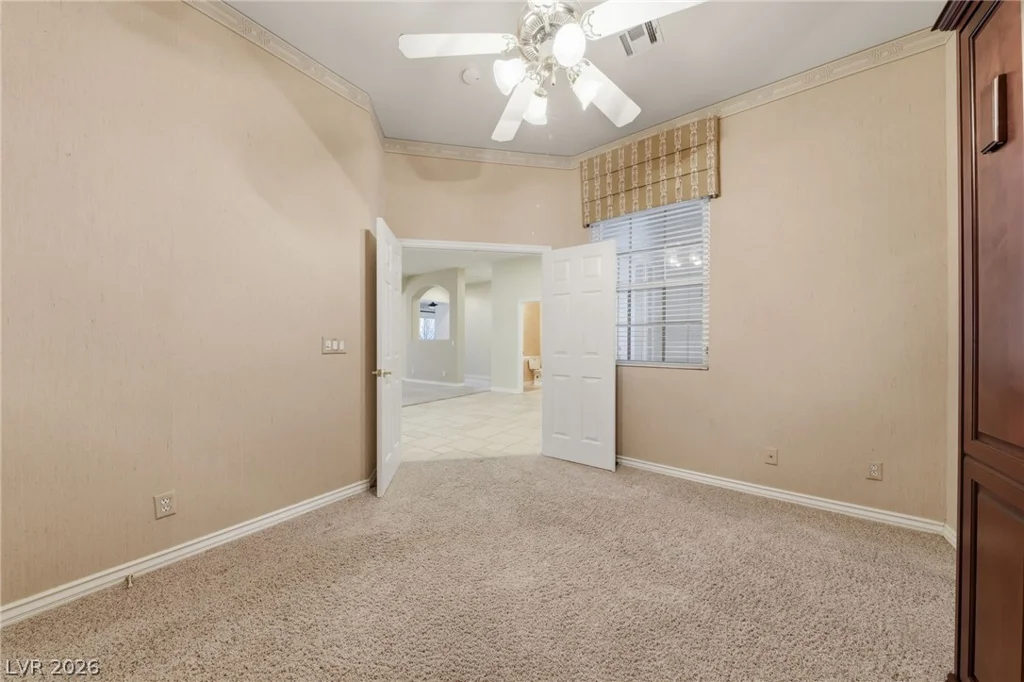 62 Cascade Lake, Las Vegas, NV 89148