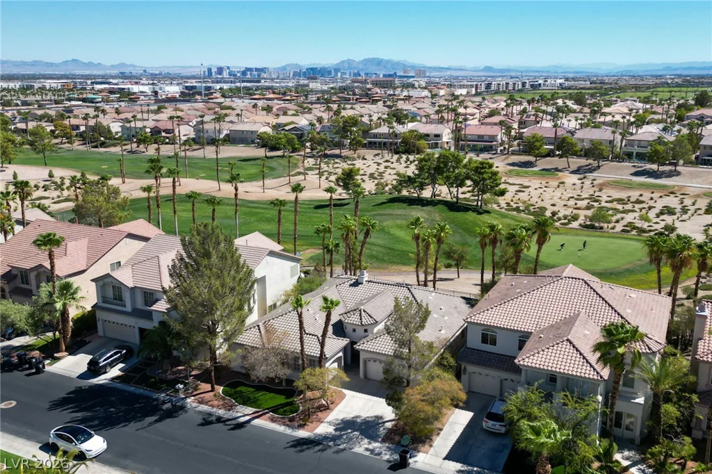 62 Cascade Lake, Las Vegas, NV 89148