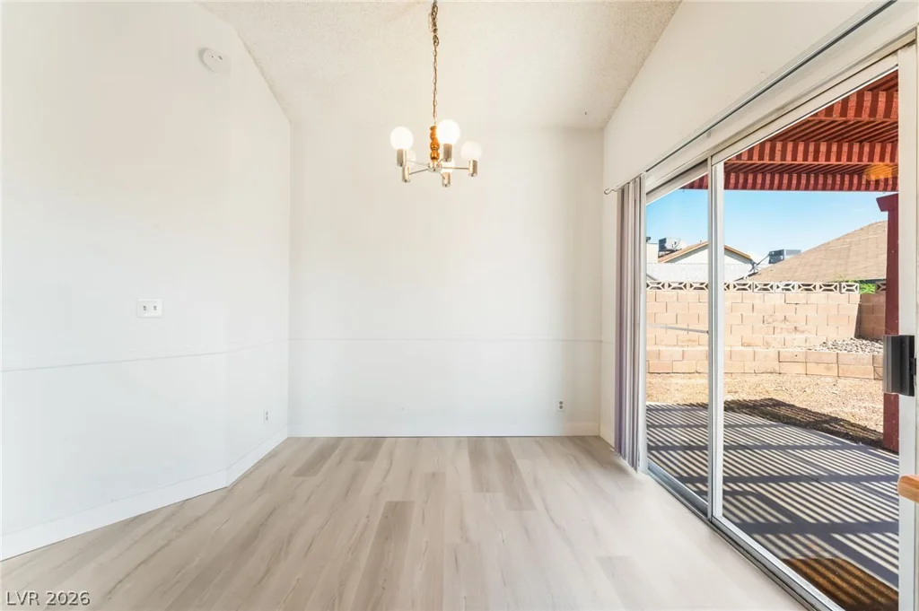 1909 Plumas, Las Vegas, NV 89108