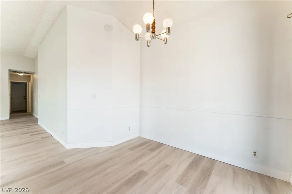 1909 Plumas, Las Vegas, NV 89108