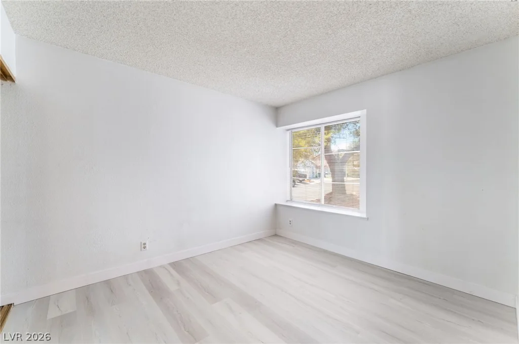 1909 Plumas, Las Vegas, NV 89108