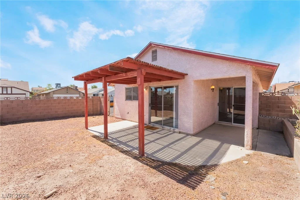 1909 Plumas, Las Vegas, NV 89108