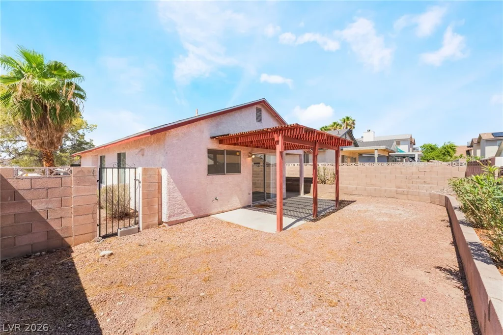 1909 Plumas, Las Vegas, NV 89108