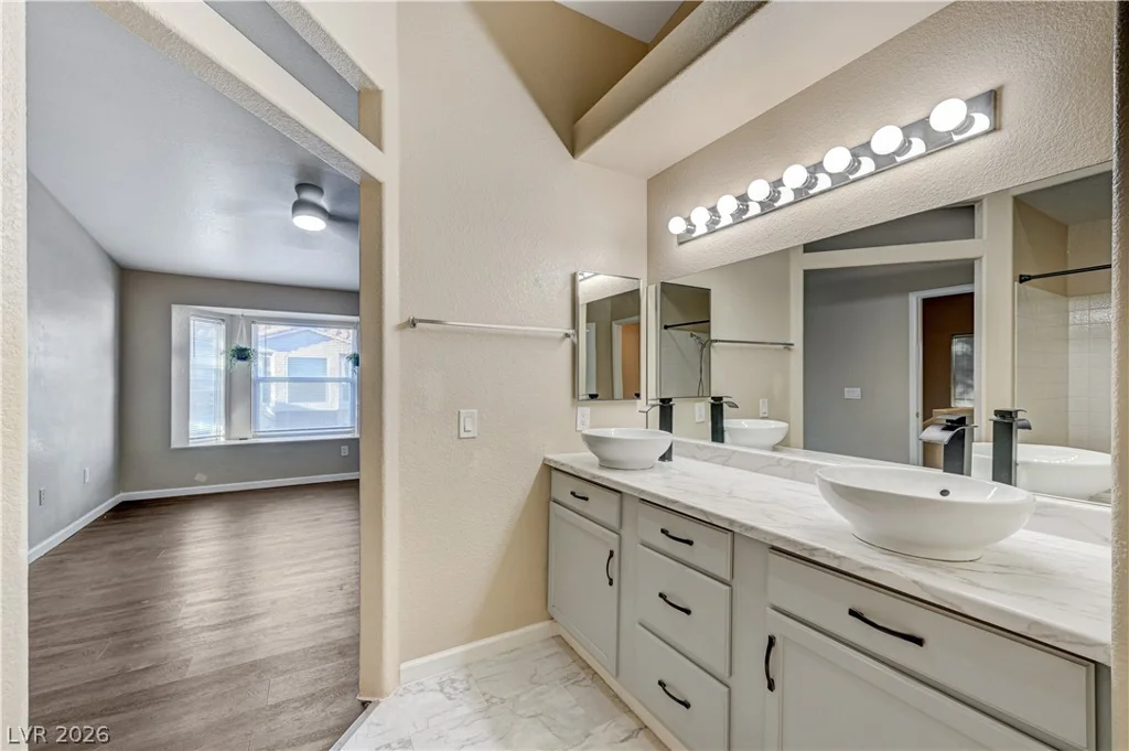 4033 Cape Sand, Las Vegas, NV 89108