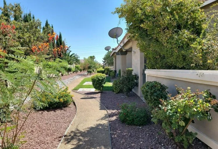 3260 Mystic Ridge, Las Vegas, NV 89129