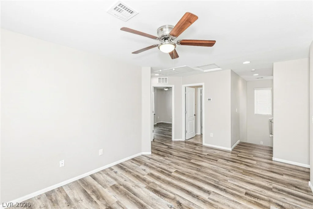 6374 Point Isabel, Las Vegas, NV 89122