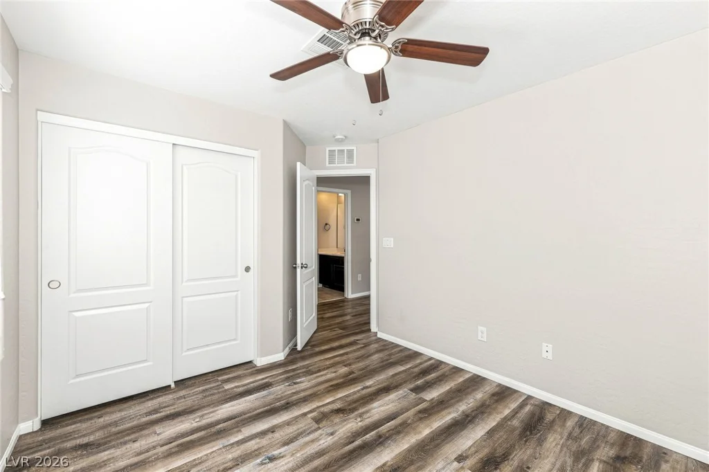 6374 Point Isabel, Las Vegas, NV 89122
