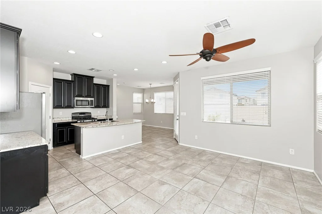 6374 Point Isabel, Las Vegas, NV 89122