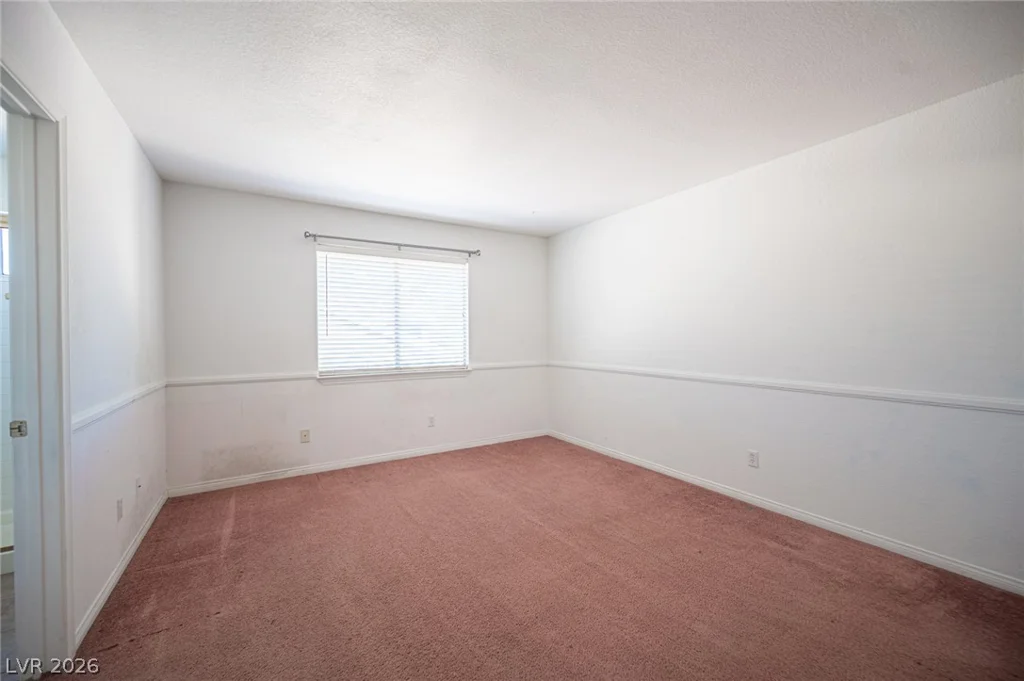 2004 Lady Lake, Las Vegas, NV 89128