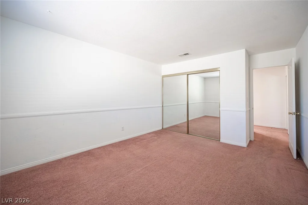 2004 Lady Lake, Las Vegas, NV 89128