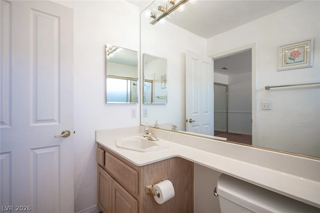 2004 Lady Lake, Las Vegas, NV 89128