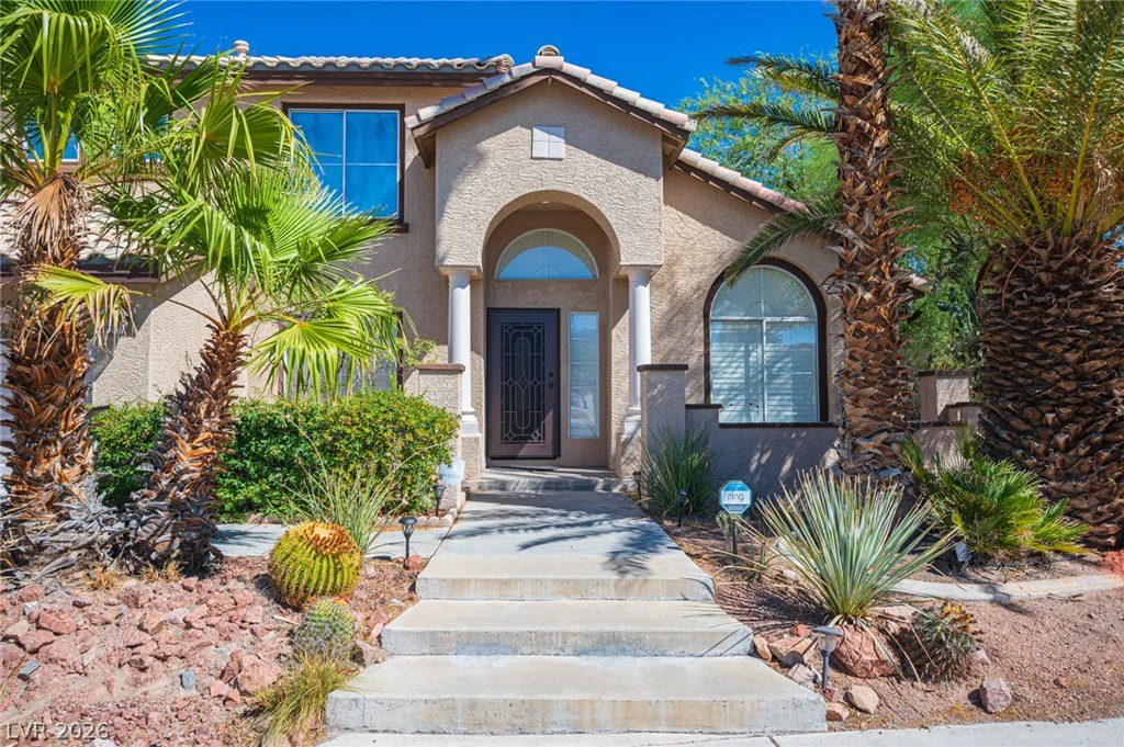2004 Lady Lake, Las Vegas, NV 89128