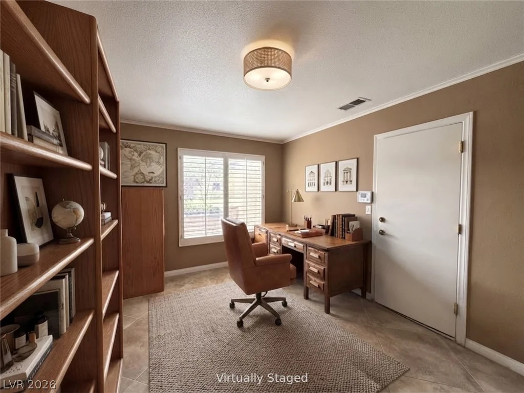 2004 Lady Lake, Las Vegas, NV 89128