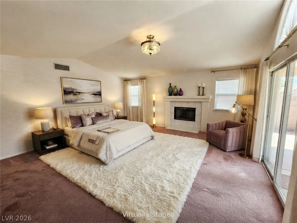 2004 Lady Lake, Las Vegas, NV 89128
