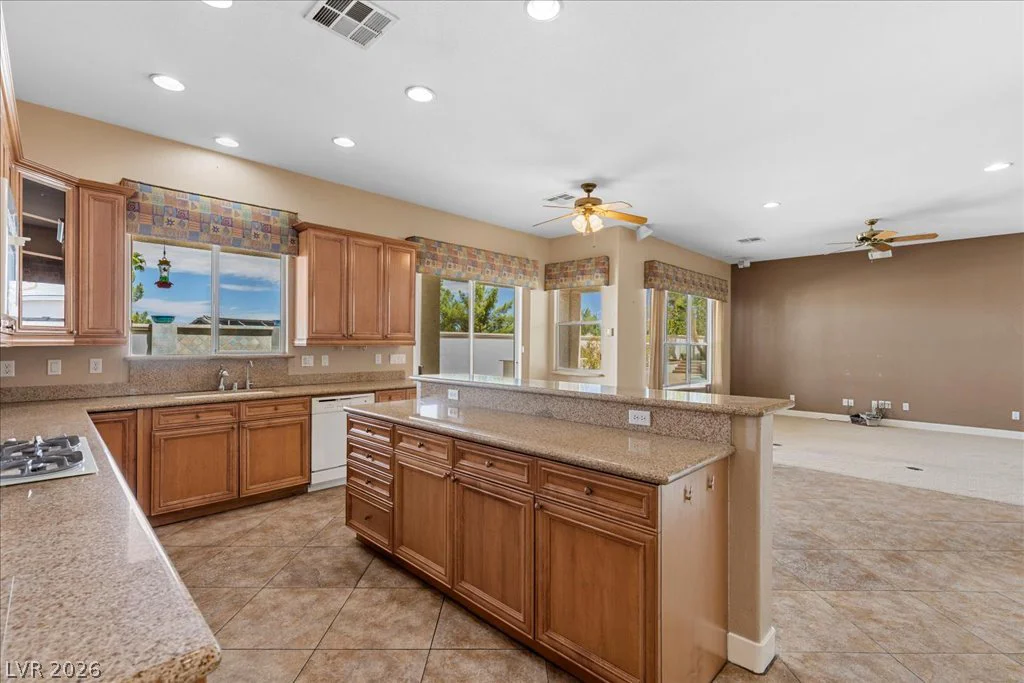 2500 Antique Blossom, Henderson, NV 89052