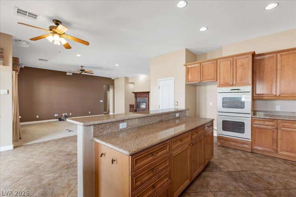 2500 Antique Blossom, Henderson, NV 89052